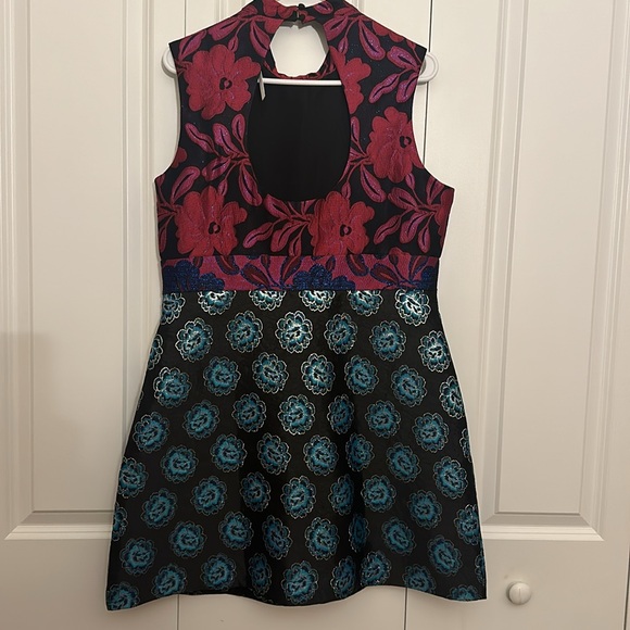 ASOS High Neck Sleeveless Mix & Match Jacquard Dress - Picture 3 of 6